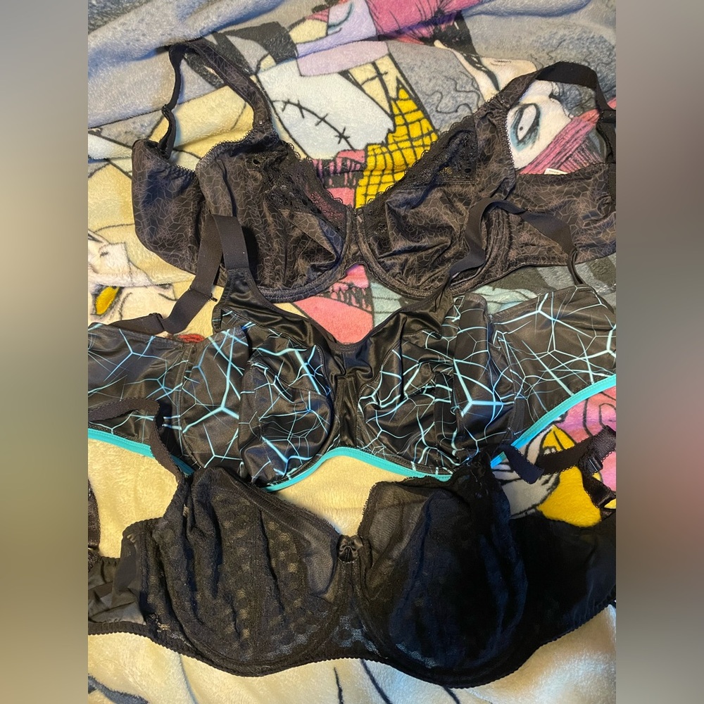 36H UK/36K US Bras